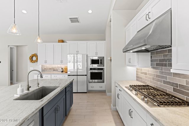 17376 W WILDWOOD Street, Surprise, AZ 85388