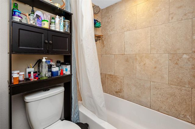 1250 LAKEVIEW ROAD, Clearwater, FL 33756