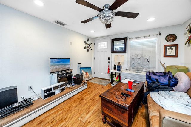 1250 LAKEVIEW ROAD, Clearwater, FL 33756