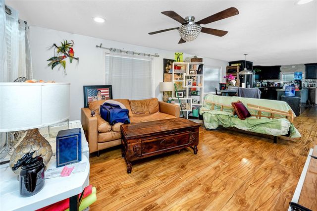 1250 LAKEVIEW ROAD, Clearwater, FL 33756