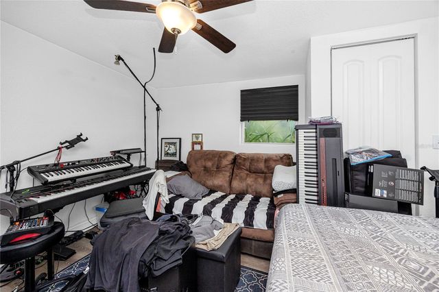 1250 LAKEVIEW ROAD, Clearwater, FL 33756