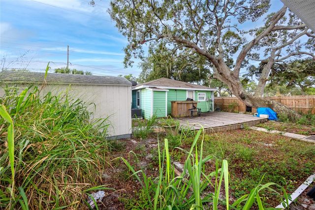 1250 LAKEVIEW ROAD, Clearwater, FL 33756