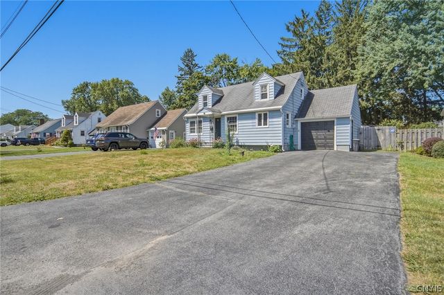 162 Pine Tree Drive, Clay, NY 13212