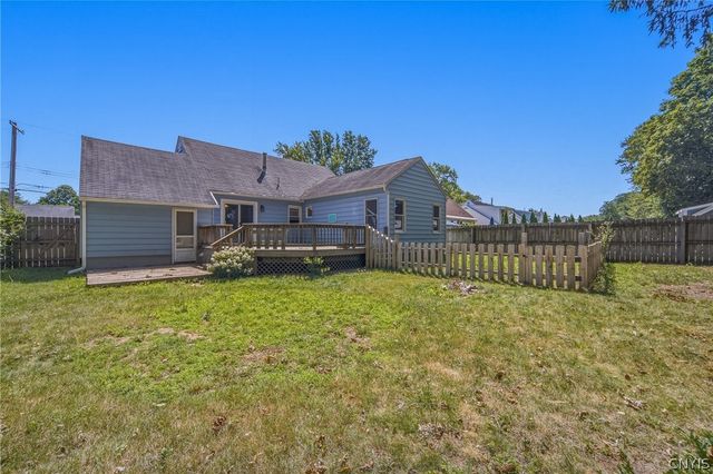 162 Pine Tree Drive, Clay, NY 13212
