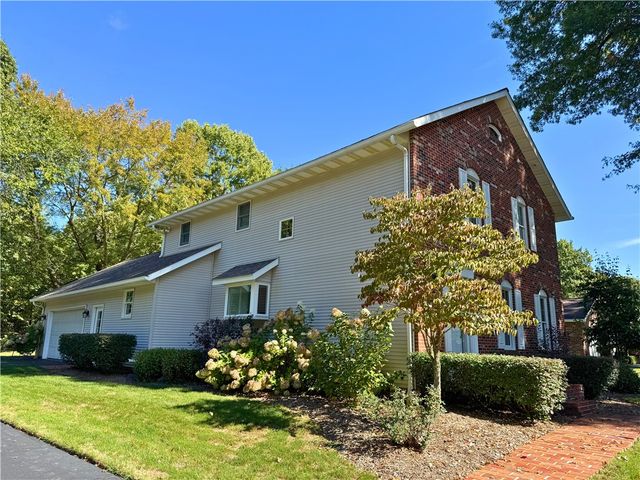 17 Forest Glen Drive, Pine Twp, PA 16127