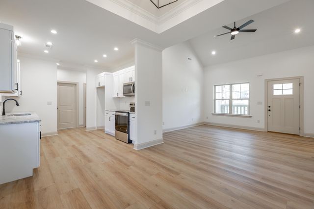 206 Wheeler Avenue, Chickamauga, GA 30707