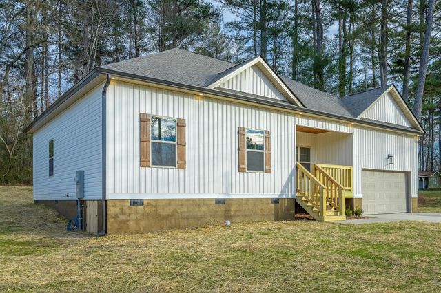 206 Wheeler Avenue, Chickamauga, GA 30707