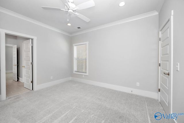 40 Ridge Bluff Circle, Huntsville, AL 35803