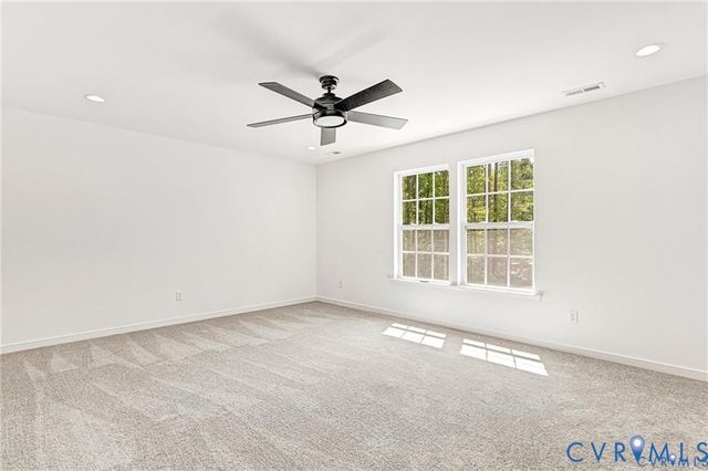 308 Crump Dr, Ruther Glen, VA 22546