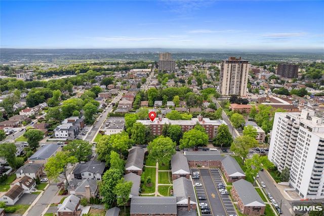 1565 Center Avenue 3D, Fort Lee, NJ 07024