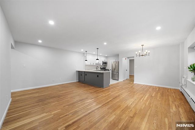 1565 Center Avenue 3D, Fort Lee, NJ 07024
