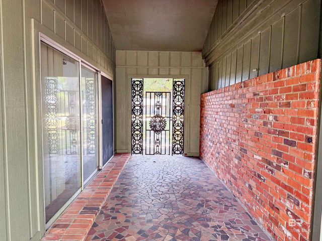 105 Longleaf Lane, Brewton, AL 36426