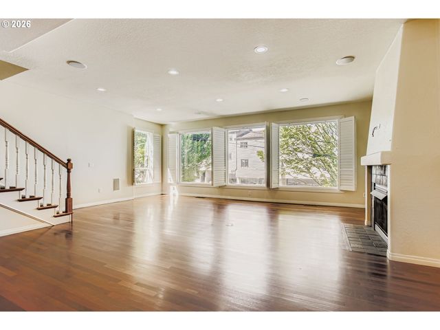 1616 Sw MONTGOMERY St, Portland, OR 97201