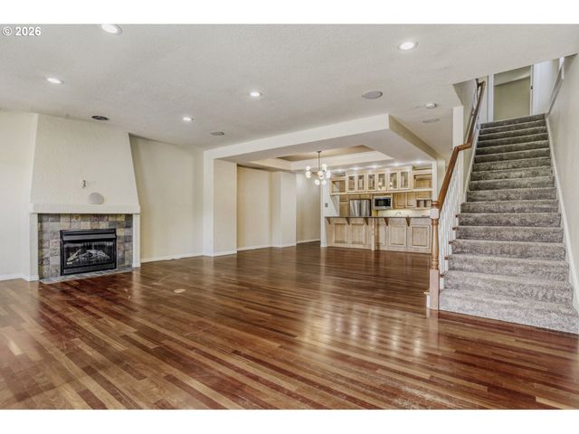 1616 Sw MONTGOMERY St, Portland, OR 97201