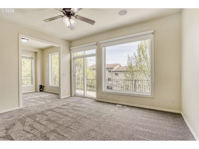 1616 Sw MONTGOMERY St, Portland, OR 97201