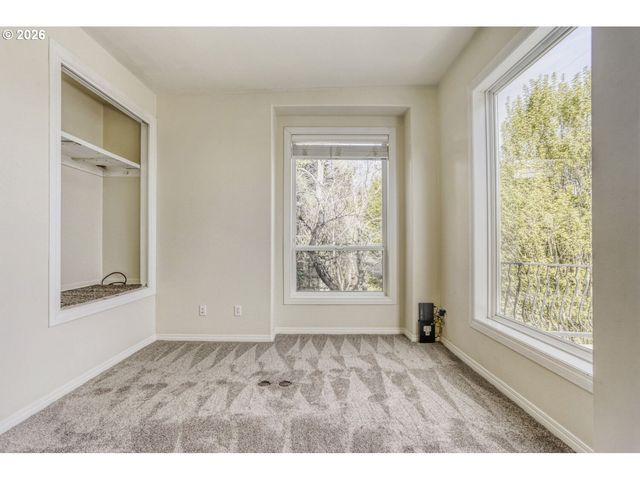 1616 Sw MONTGOMERY St, Portland, OR 97201