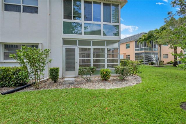 2950 SE Ocean Boulevard 14-1, Stuart, FL 34996