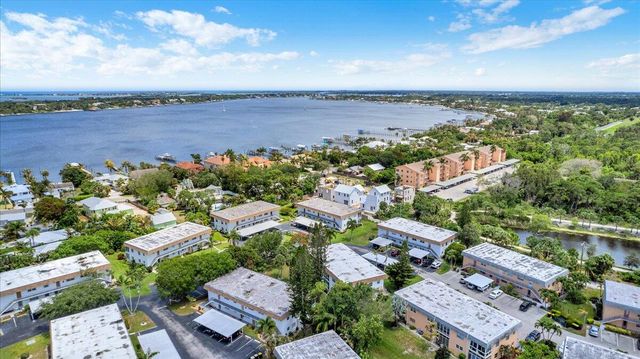 2950 SE Ocean Boulevard 14-1, Stuart, FL 34996
