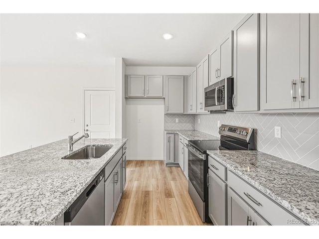 28708 E 6th Pl, Watkins, CO 80137