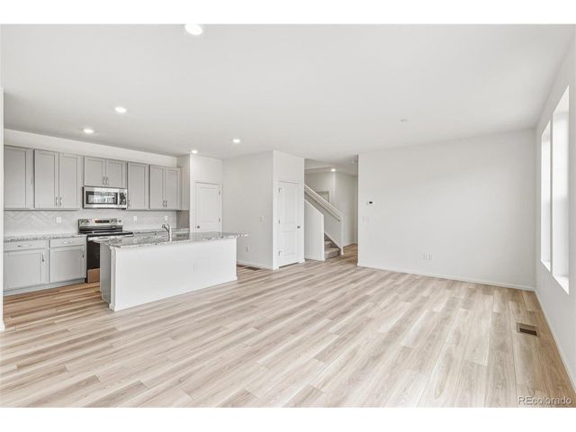 28708 E 6th Pl, Watkins, CO 80137