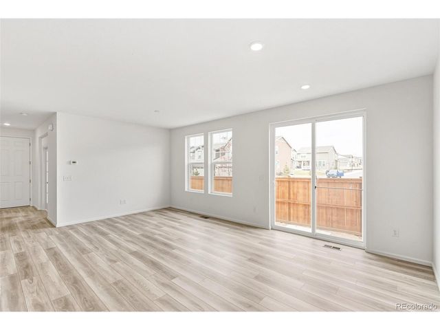 28708 E 6th Pl, Watkins, CO 80137