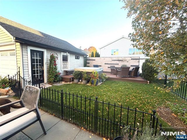 392 Highland Avenue, Wood Ridge, NJ 07075
