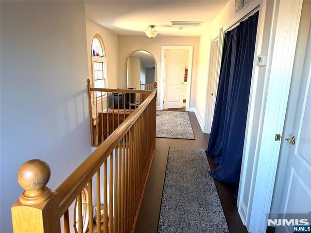 392 Highland Avenue, Wood Ridge, NJ 07075