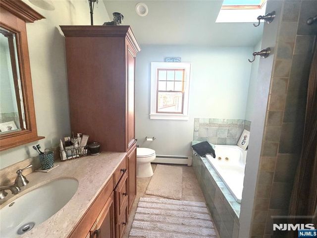 392 Highland Avenue, Wood Ridge, NJ 07075