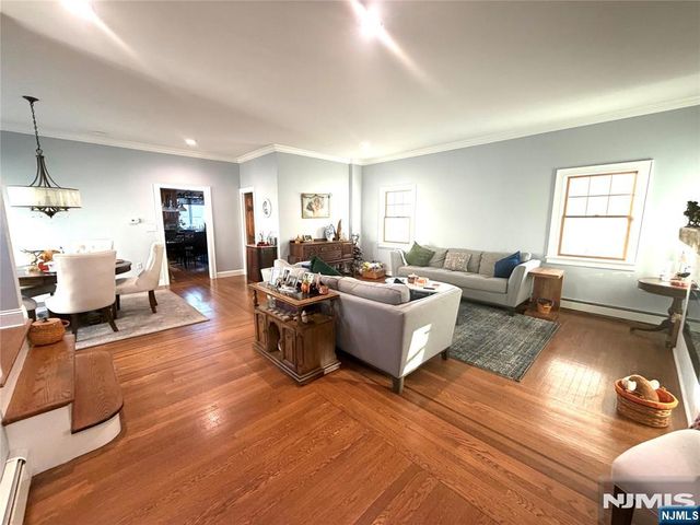392 Highland Avenue, Wood Ridge, NJ 07075