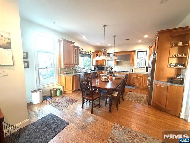 392 Highland Avenue, Wood Ridge, NJ 07075
