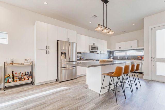 5502 Paraiso Place, Houston, TX 77091