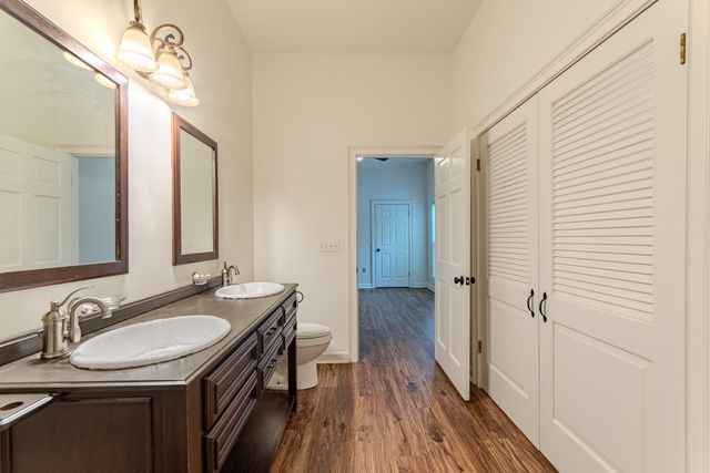 185 Mayfield Ln, Adamsville, TN 38310