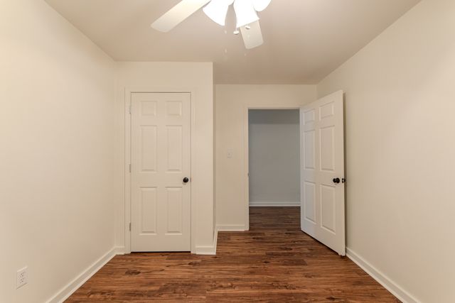 185 Mayfield Ln, Adamsville, TN 38310