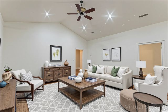 185 Mayfield Ln, Adamsville, TN 38310