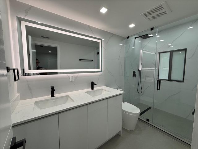 1125 NW 37th St, Miami, FL 33127