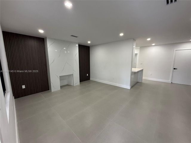 1125 NW 37th St, Miami, FL 33127