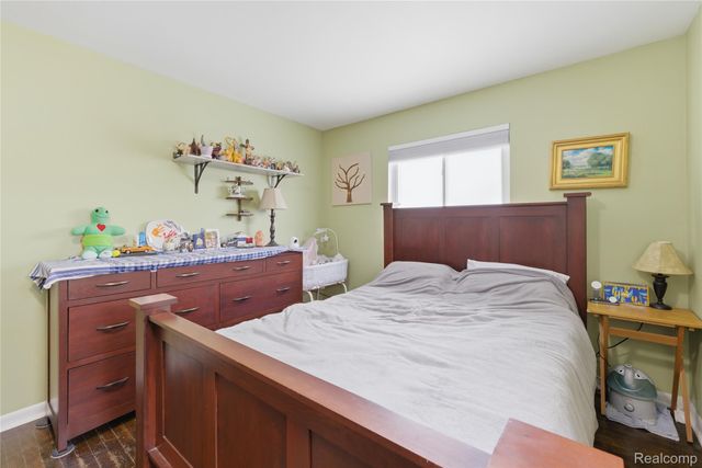 6115 Marscot Drive, Lansing, MI 48911