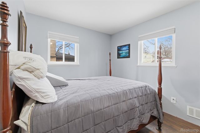 6115 Marscot Drive, Lansing, MI 48911