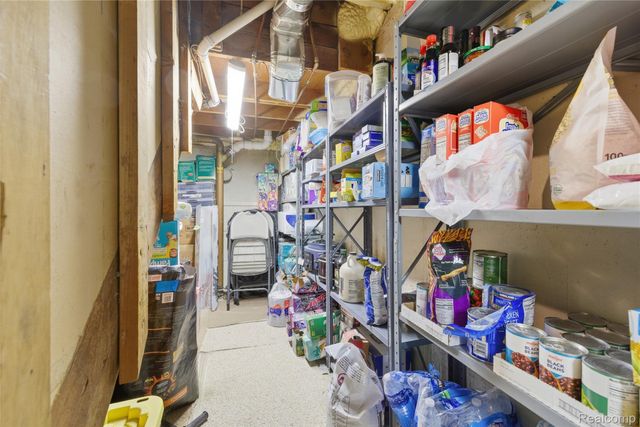 6115 Marscot Drive, Lansing, MI 48911