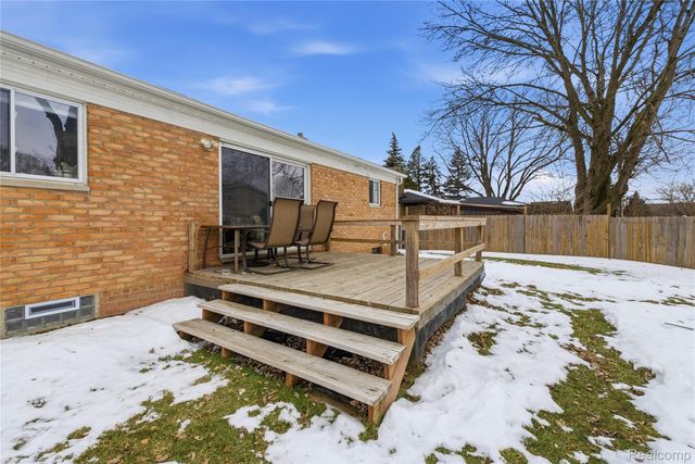 6115 Marscot Drive, Lansing, MI 48911