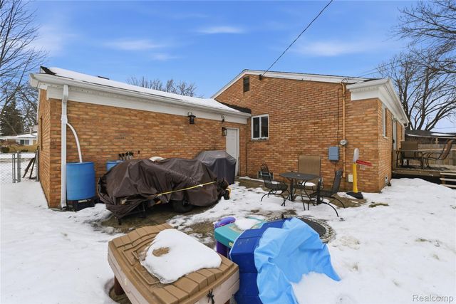 6115 Marscot Drive, Lansing, MI 48911