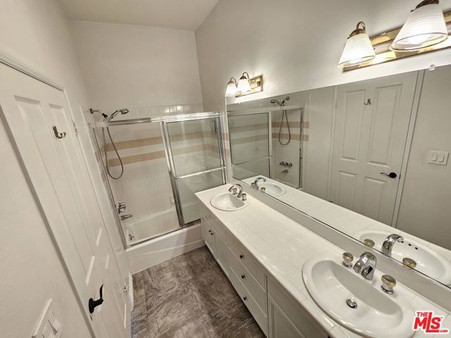 1957 N Bronson Avenue 112, Los Angeles, CA 90068