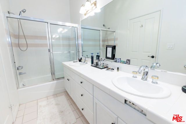 1957 N Bronson Avenue 112, Los Angeles, CA 90068