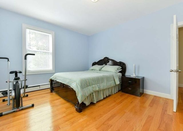 92 S Central Ave, Quincy, MA 02170