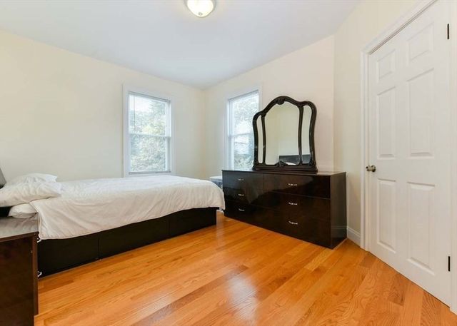 92 S Central Ave, Quincy, MA 02170