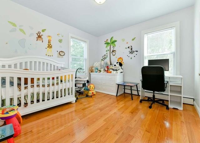 92 S Central Ave, Quincy, MA 02170