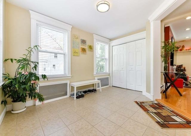 92 S Central Ave, Quincy, MA 02170