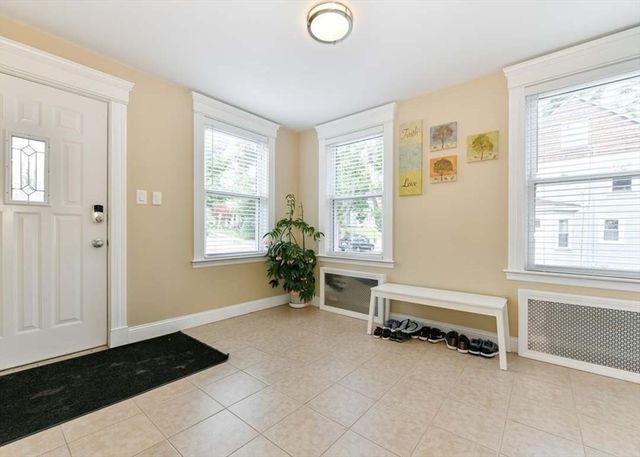 92 S Central Ave, Quincy, MA 02170