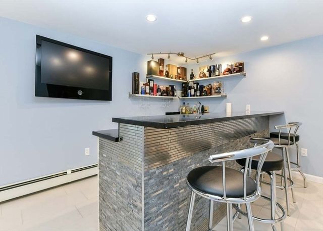 92 S Central Ave, Quincy, MA 02170