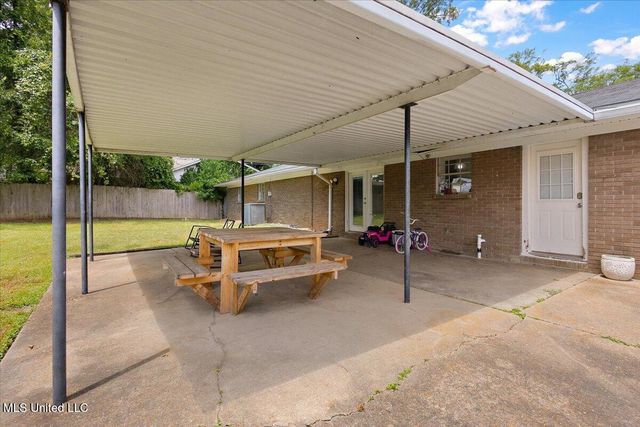 120 Trojan Drive, Pearl, MS 39208